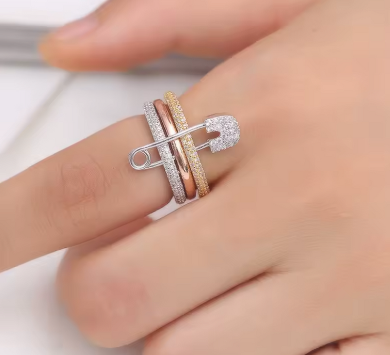 A Three-Ring Paper Clip Style Ring