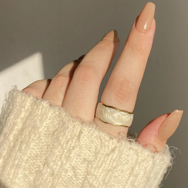 Vintage White Opened Ring