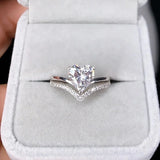 Zircon Stones Heart Ring