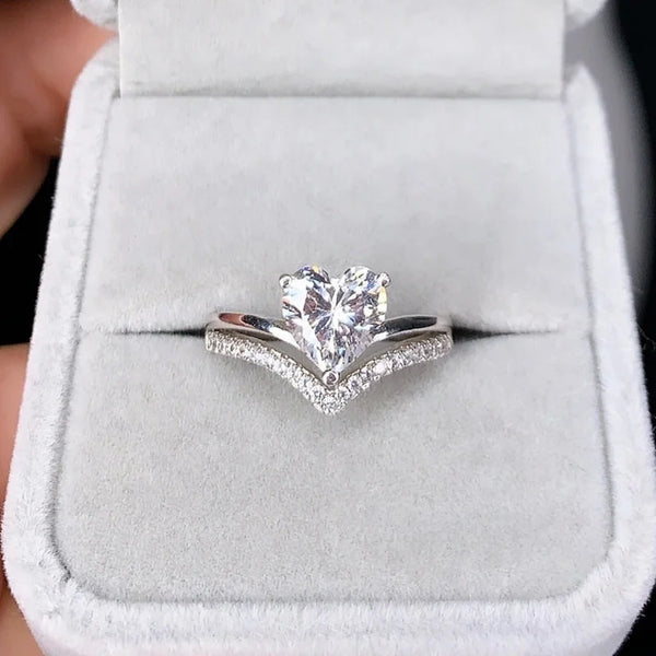 Zircon Stones Heart Ring