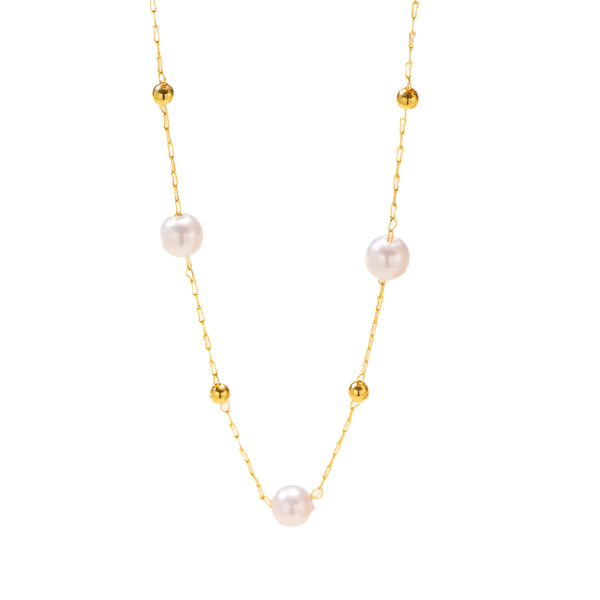 Simple Pearl Necklace