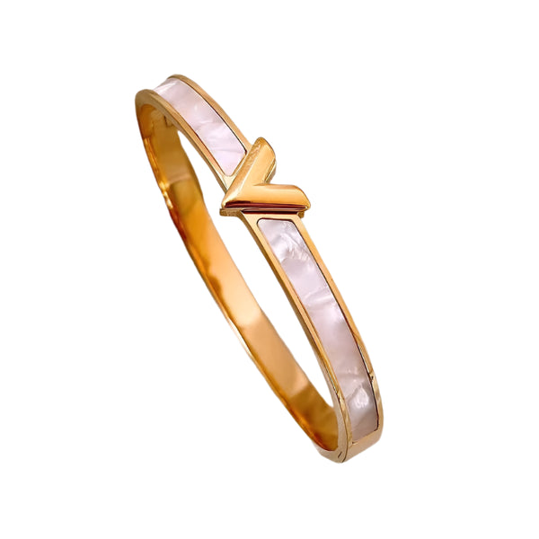 Fashionable Design Letter V Bracelet